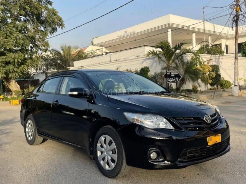 Toyota Corolla 2011 for Sale in Karachi Image-1