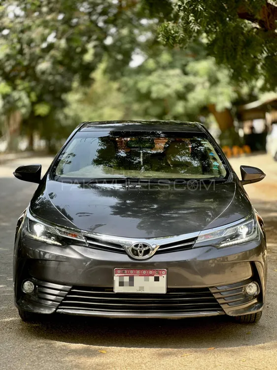Toyota Corolla 2018 for Sale in Karachi Image-1