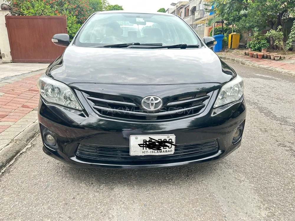 Toyota Corolla 2011 for Sale in Islamabad Image-1