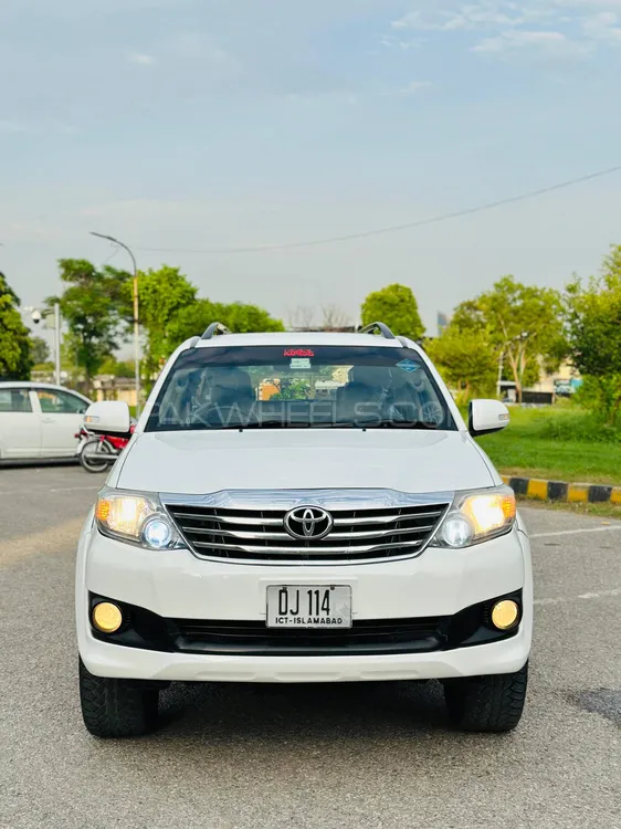 Toyota Fortuner 2015 for Sale in Islamabad Image-1
