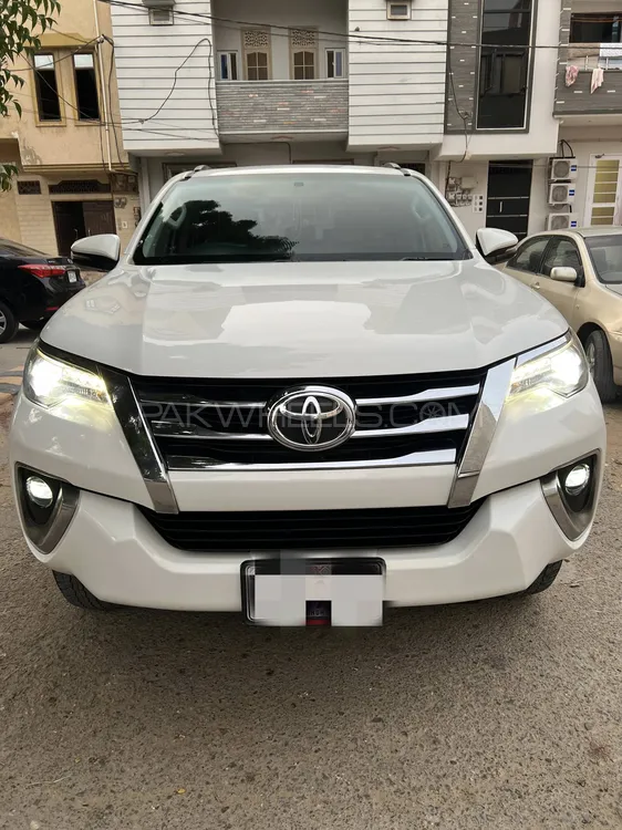 Toyota Fortuner 2018 for Sale in Karachi Image-1