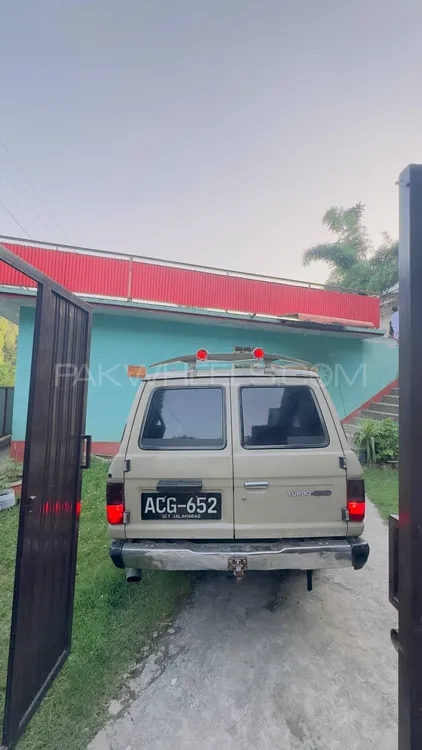 Toyota Land Cruiser 1983 for Sale in Kashmir Image-1