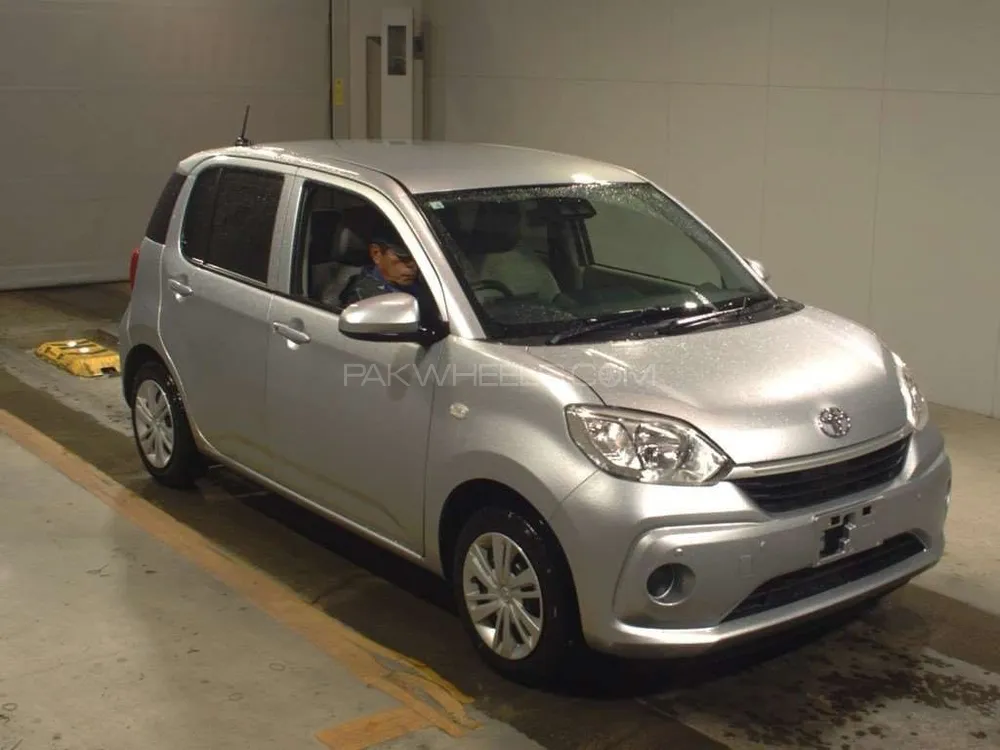 Toyota Passo 2022 for Sale in Peshawar Image-1