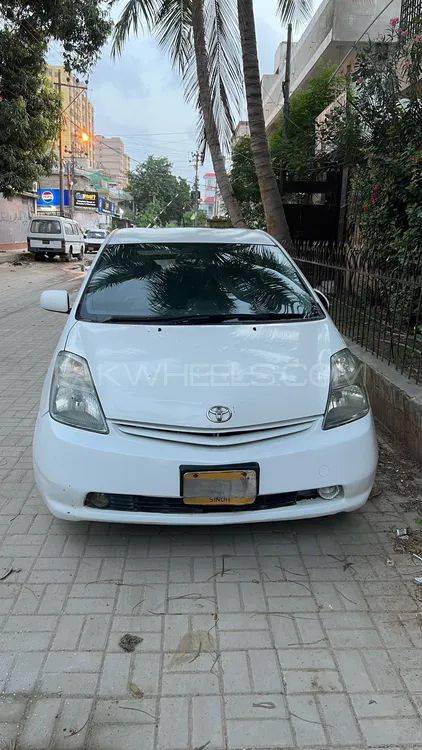 Toyota Prius 2010 for Sale in Karachi Image-1