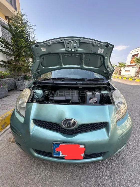 Toyota Vitz 2008 for Sale in Kohat Image-1
