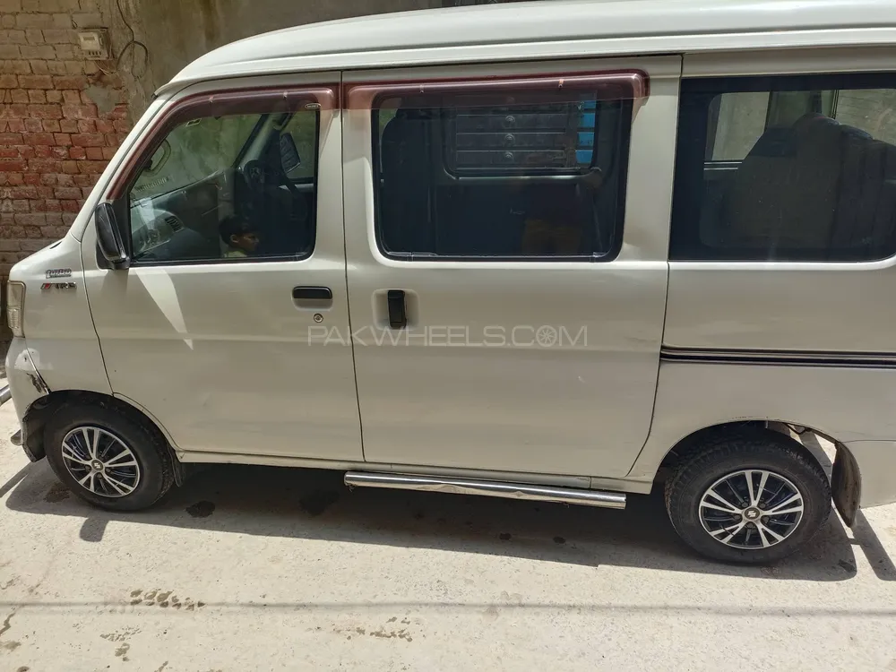 Daihatsu Hijet 2017 for Sale in Lahore Image-1