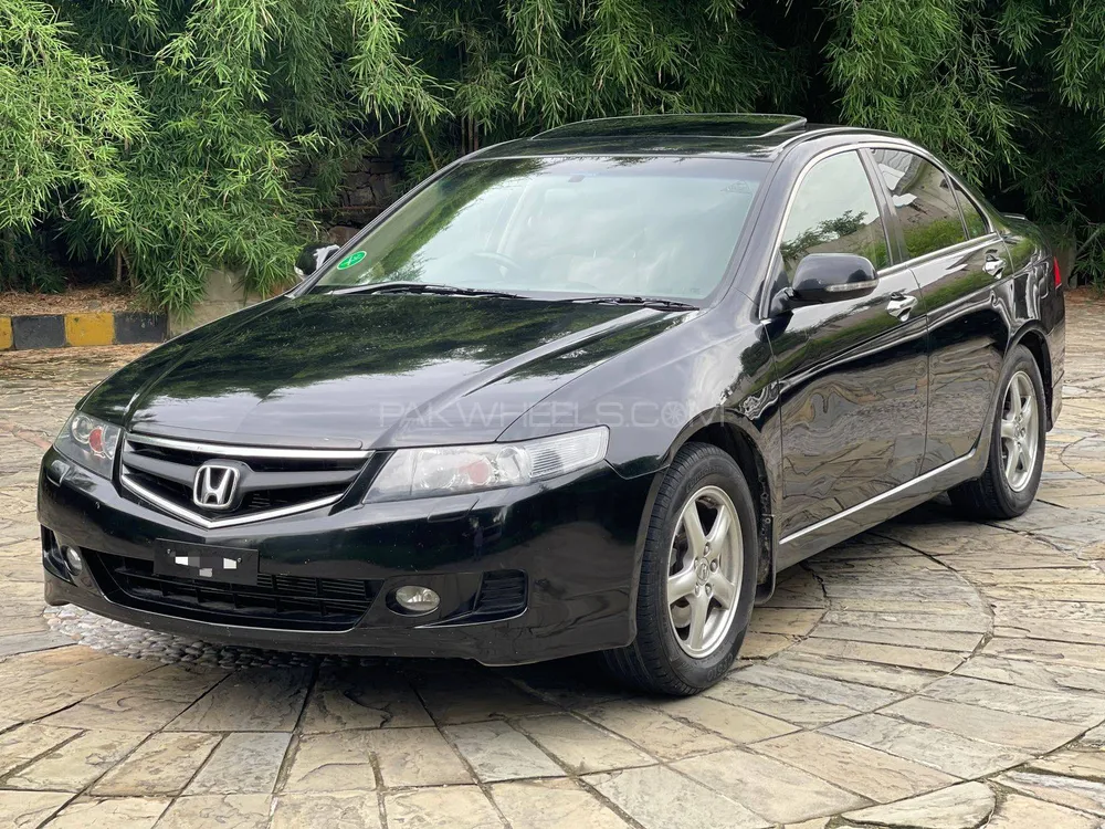 Honda Accord 2004 for Sale in Islamabad Honda Accord 2004 for Sale in Islamabad Image-3