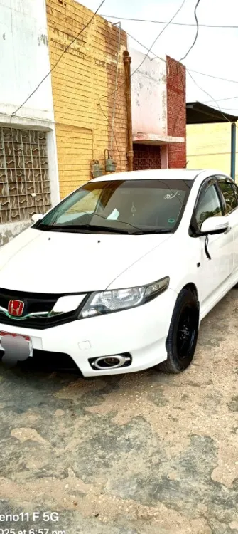 Honda City 2010 for Sale in Sukkur Image-1