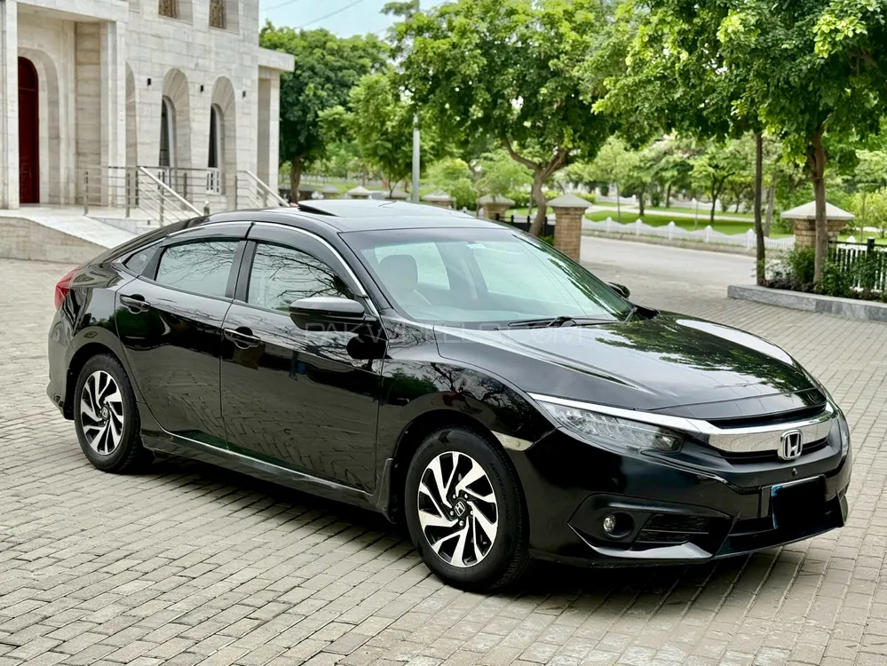 Honda Civic 2017 for Sale in Lahore Image-1