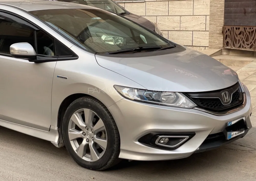 Honda Jade 2016 for Sale in Faisalabad Image-1