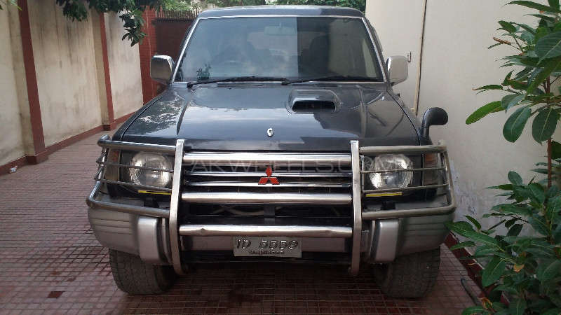 Mitsubishi Pajero 1991 for Sale in Peshawar Image-1