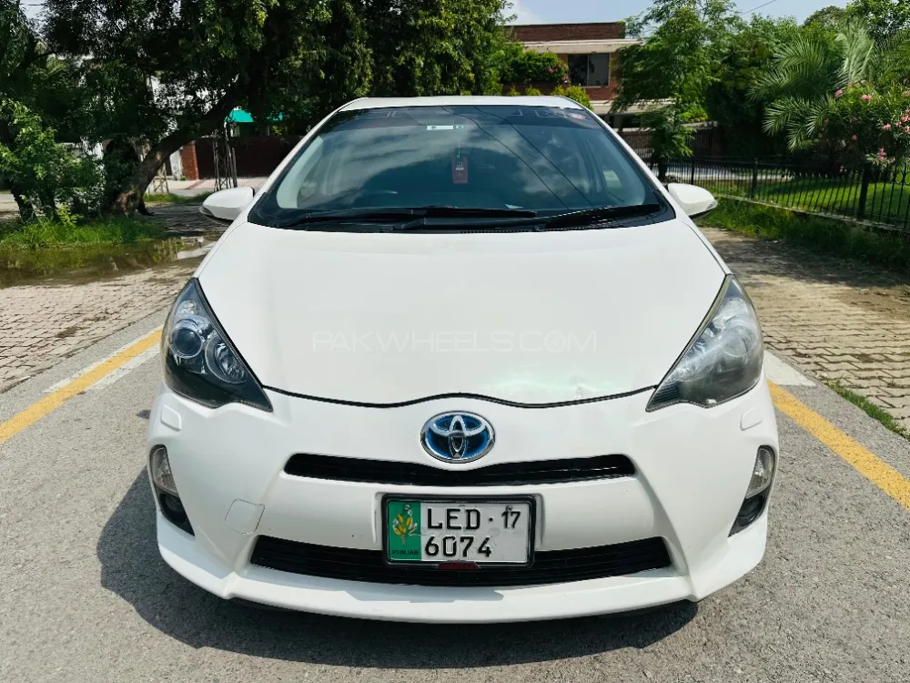 Toyota Aqua 2013 for Sale in Lahore Image-1