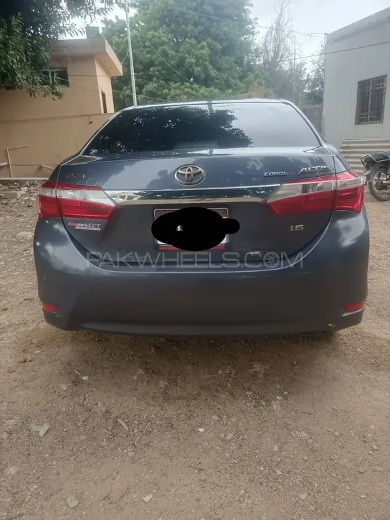 Toyota Corolla 2016 for Sale in Karachi Image-1