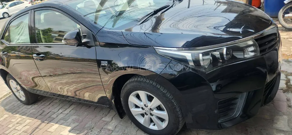 Toyota Corolla 2017 for Sale in Lahore Image-1