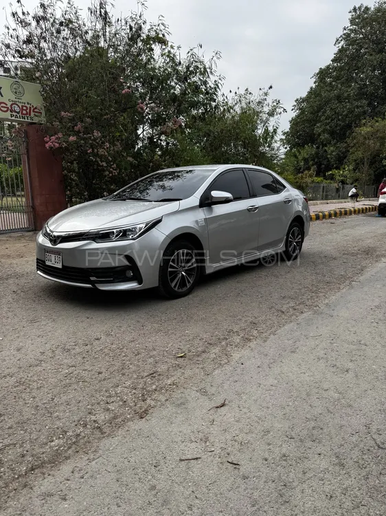 Toyota Corolla 2019 for Sale in Karachi Image-1