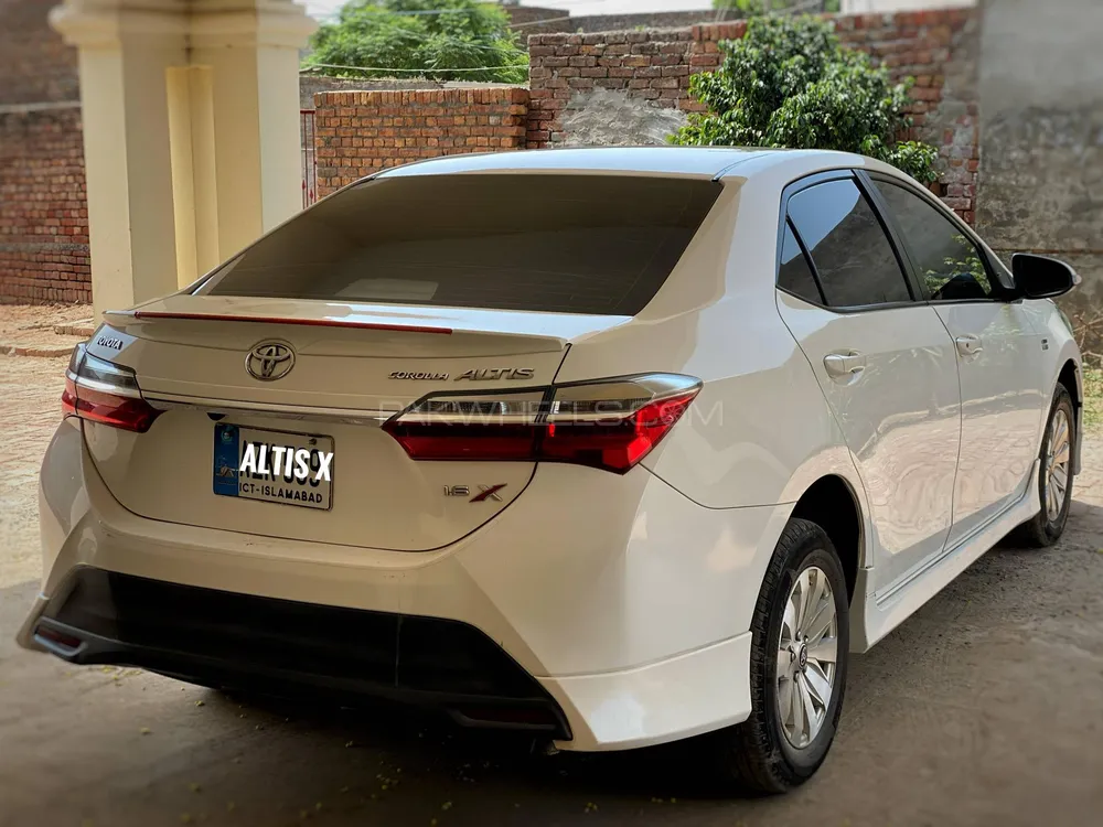 Toyota Corolla 2021 for Sale in Sargodha Image-1