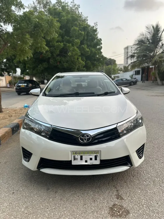 Toyota Corolla 2017 for Sale in Karachi Image-1