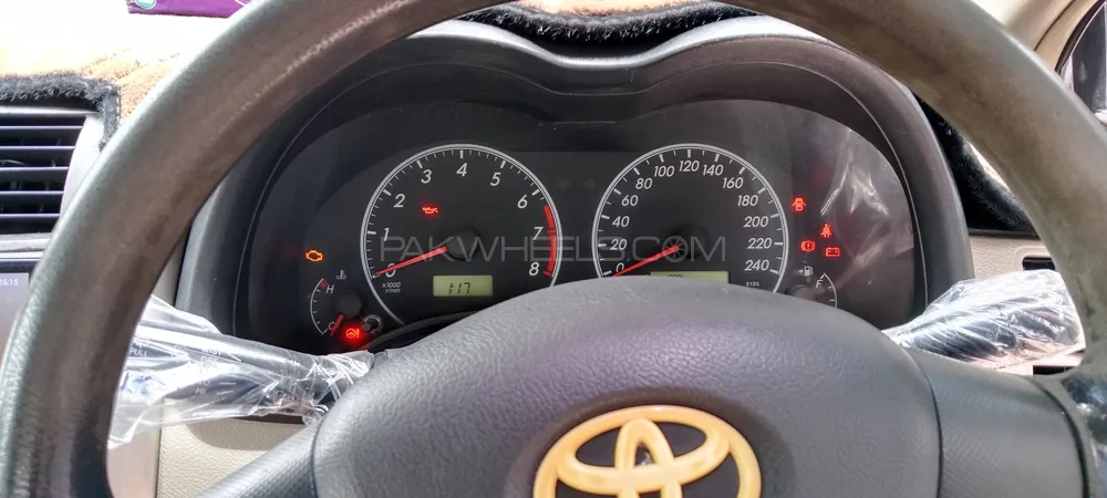 Toyota Corolla 2013 for Sale in Karachi Image-1