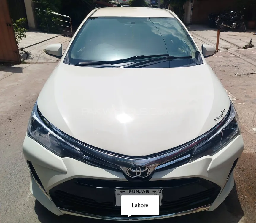 Toyota Corolla 2014 for Sale in Lahore Image-1