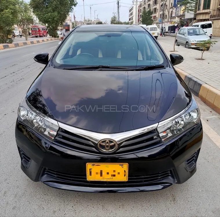 Toyota Corolla 2016 for Sale in Karachi Image-1