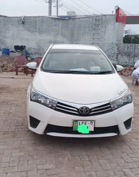 Toyota Corolla 2017 for Sale in Sangla Hills Image-1
