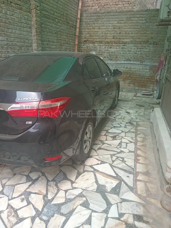 Toyota Corolla 2018 for Sale in Peshawar Image-1