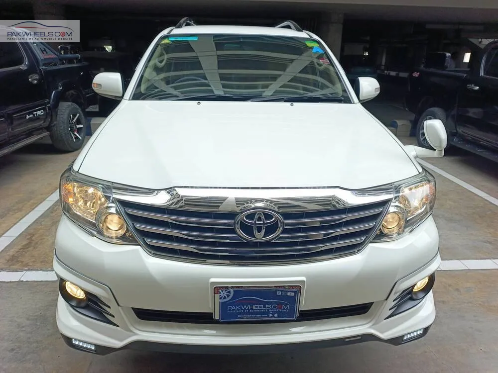 ٹویوٹا فورچیونر 2016 for Sale in کراچی Image-1