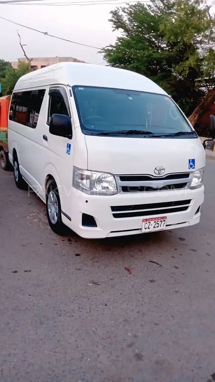 Toyota Hiace 2013 for Sale in Faisalabad Image-1