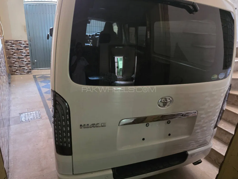 Toyota Hiace 2021 for Sale in Lahore Image-1