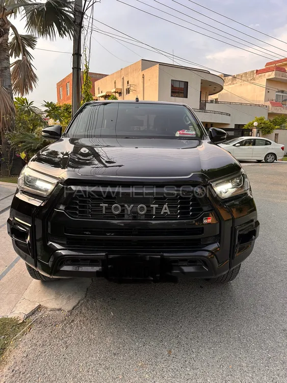Toyota Hilux 2024 for Sale in Lahore Image-1