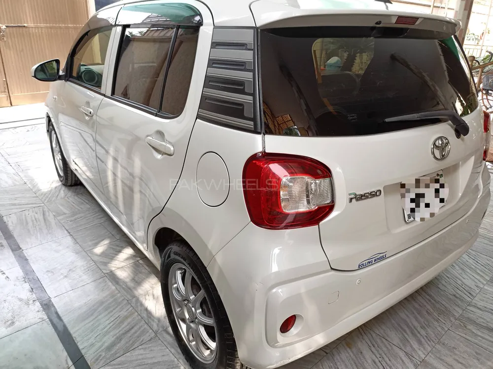 Toyota Passo 2016 for Sale in Peshawar Image-1