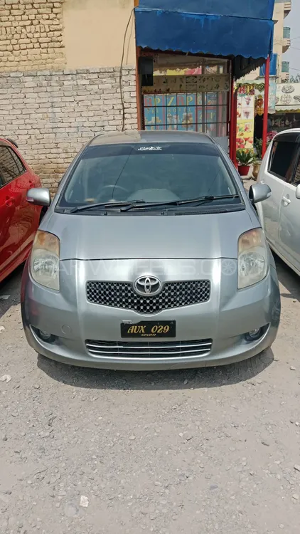 Toyota Vitz 2007 for Sale in Peshawar Image-1