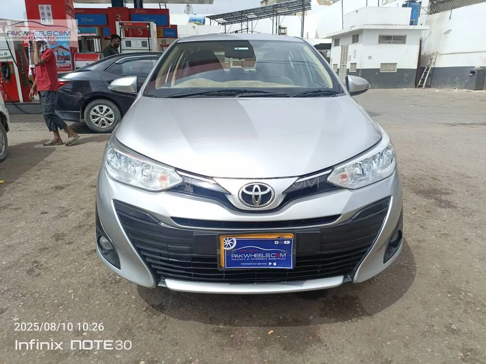 Toyota Yaris Sedan 2021 for Sale in Karachi Image-1