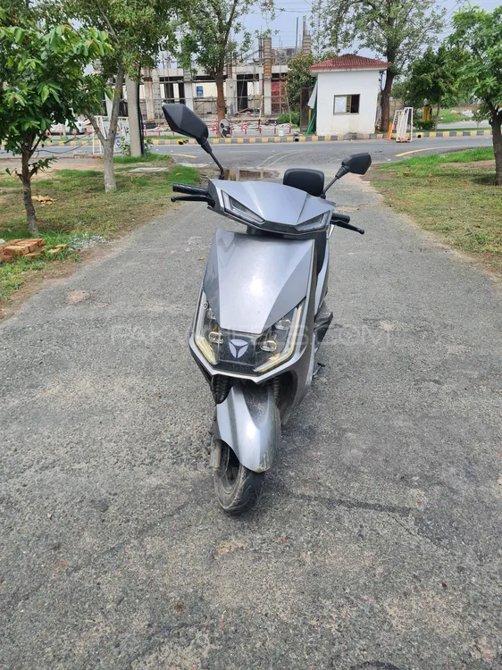 Yadea T5 2024 for Sale Image-1