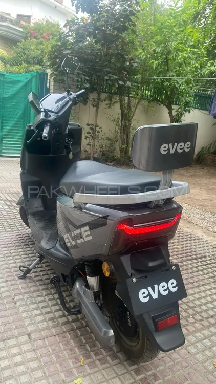 Evee Gen-Z 2025 for Sale Image-1