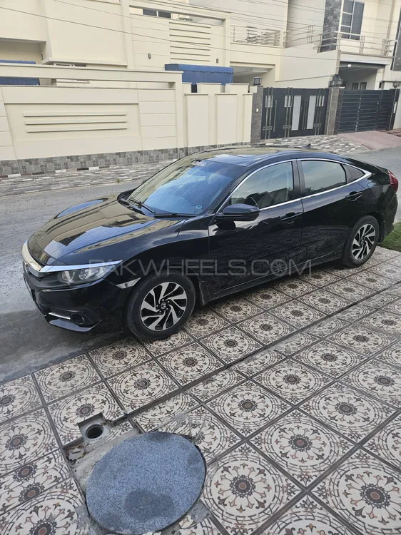 Honda Civic 2017 for Sale in Sahiwal Image-1
