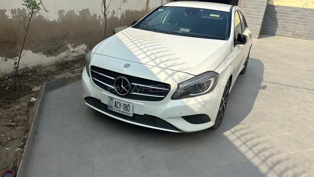 Mercedes Benz A Class 2014 for Sale in Karachi Image-1
