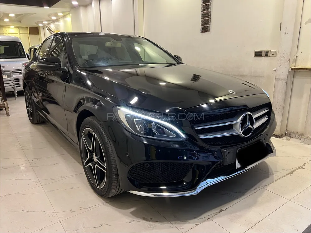 Mercedes Benz C Class 2018 for Sale in Karachi Image-1