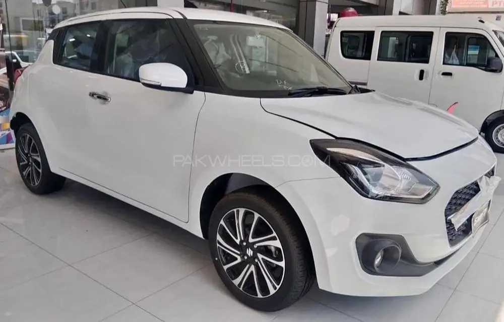 Suzuki Swift 2025 for Sale in Karachi Image-1