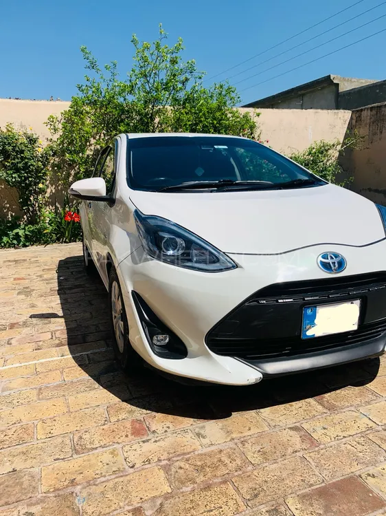 Toyota Aqua 2018 for Sale in Swabi Image-1
