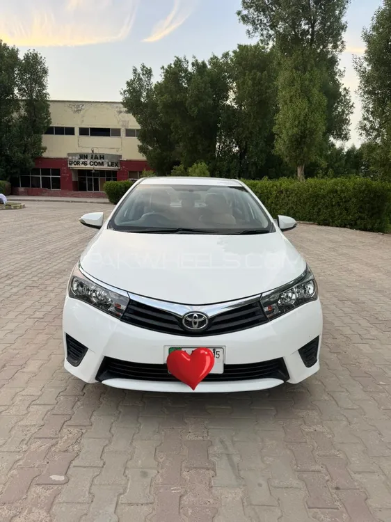 Toyota Corolla 2015 for Sale in Lahore Image-1