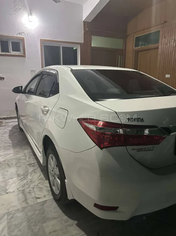 Toyota Corolla 2017 for Sale in Islamabad Image-1