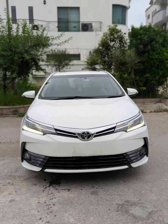 Toyota Corolla 2018 for Sale in Islamabad Image-1