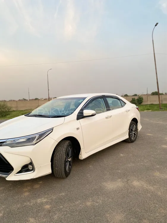 Toyota Corolla 2021 for Sale in Faisalabad Image-1