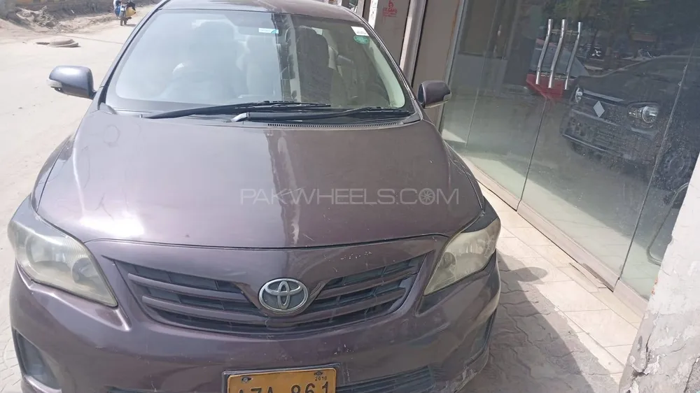 Toyota Corolla 2013 for Sale in Lahore Image-1