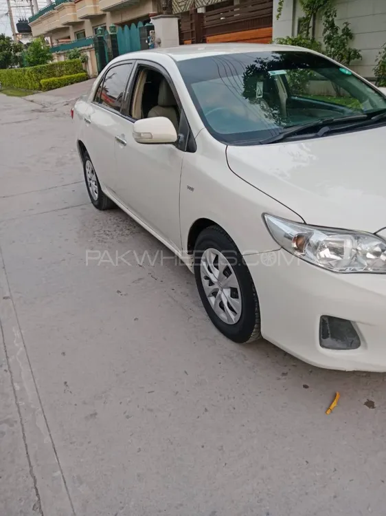 Toyota Corolla 2013 for Sale in Islamabad Image-1