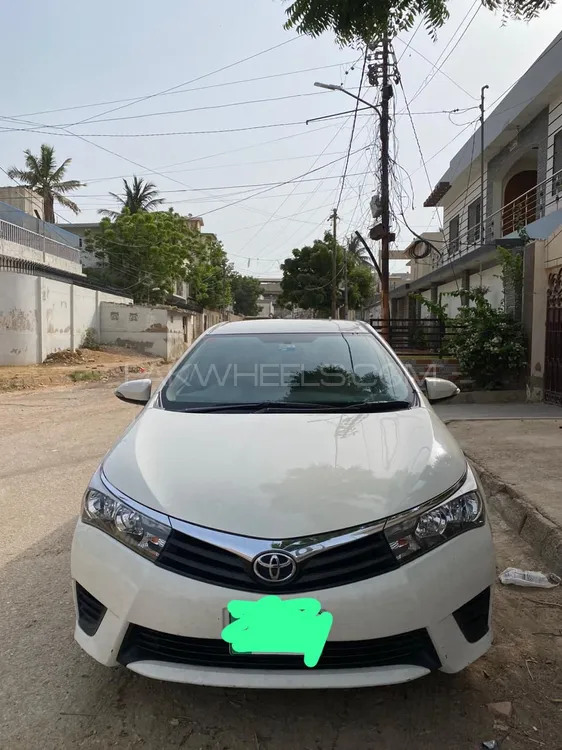 Toyota Corolla 2016 for Sale in Karachi Image-1
