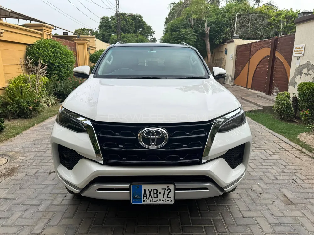 Toyota Fortuner 2021 for Sale in Multan Image-1