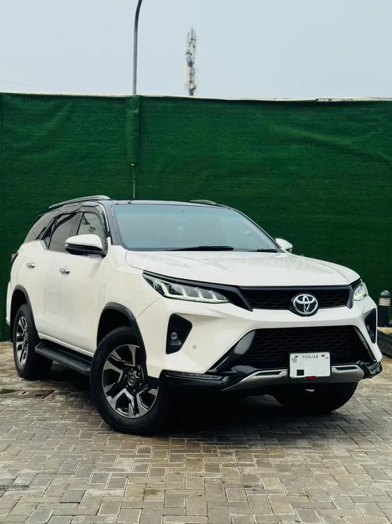 Toyota Fortuner 2022 for Sale in Lahore Image-1