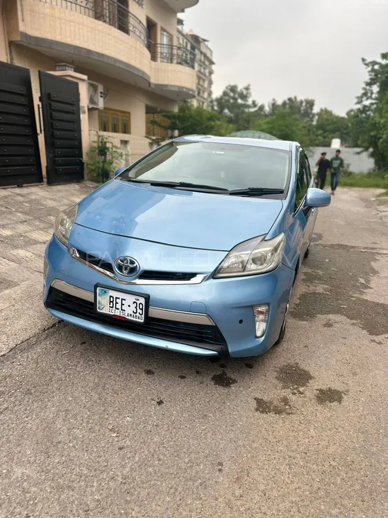 Toyota Prius 2012 for Sale in Islamabad Image-1